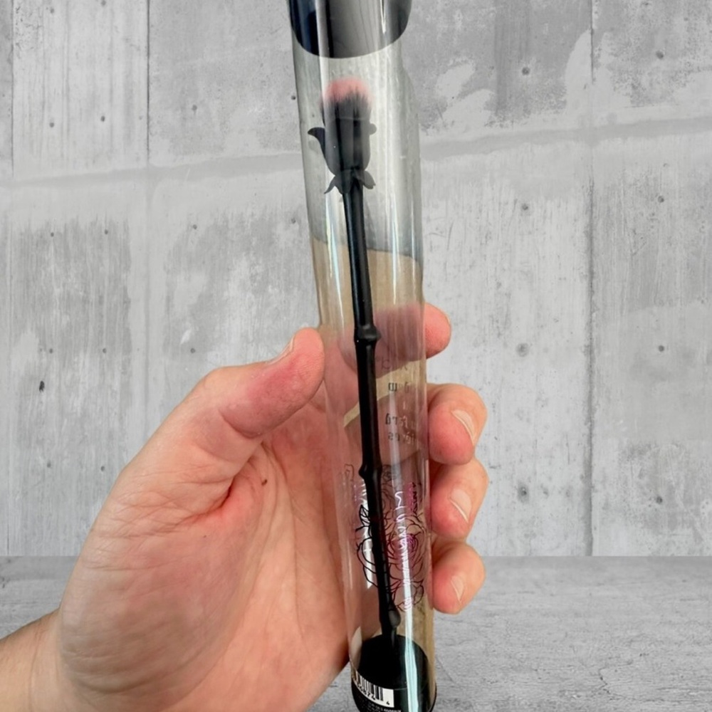 New✨Wet ‘N Wild Rebel Rose Makeup | Limited Edition Collection - Picture 5 of 13